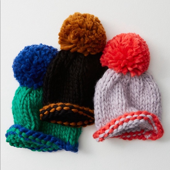 NWOT Free People Poppy Mega Pom Beanie